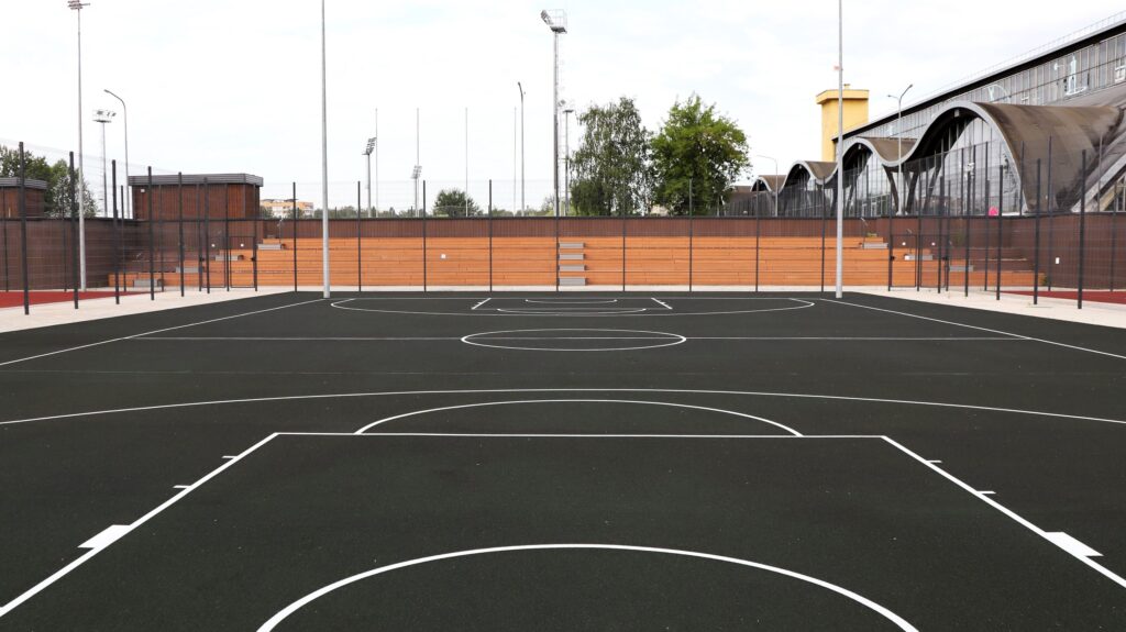 Универсальные площадки