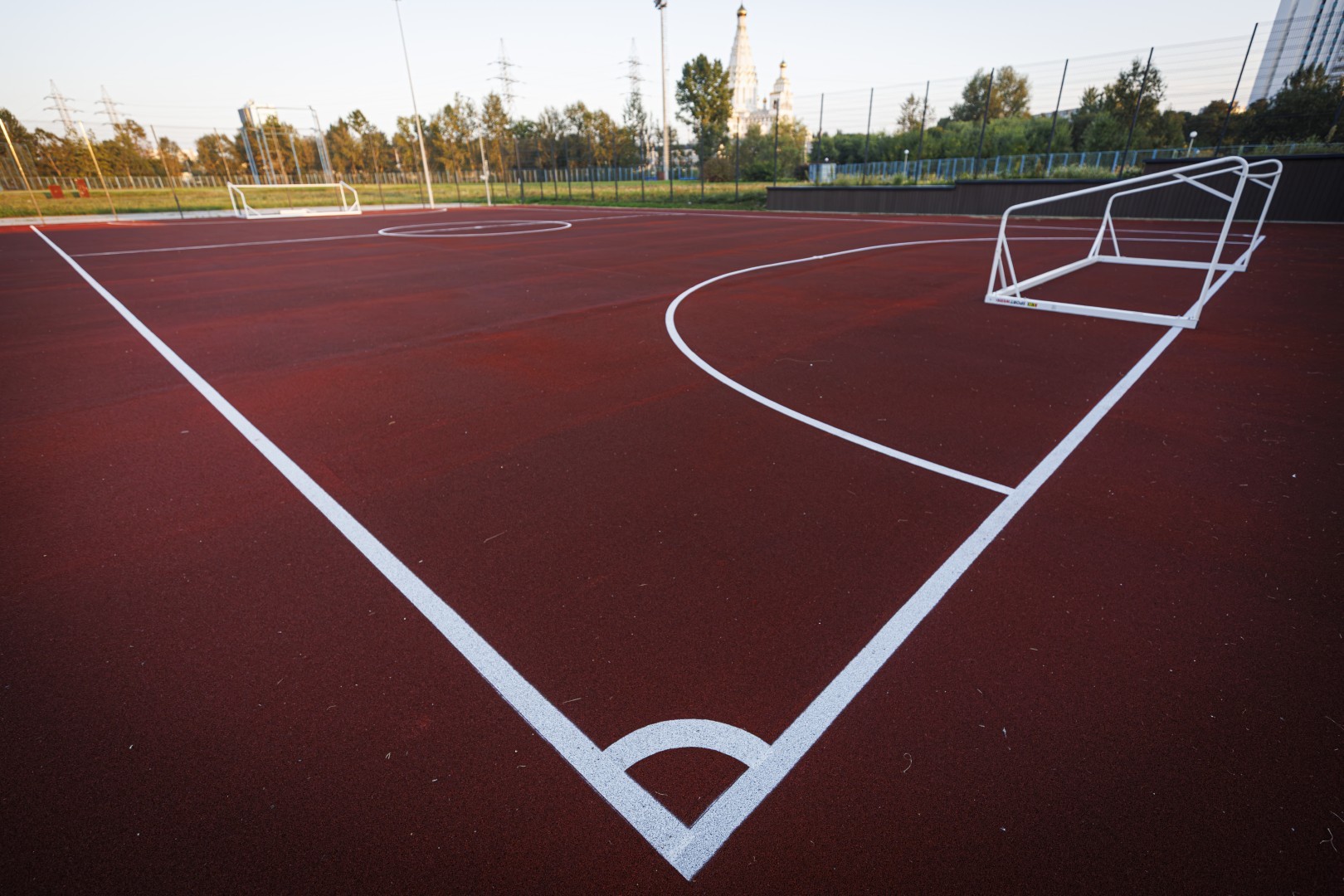 Универсальные площадки