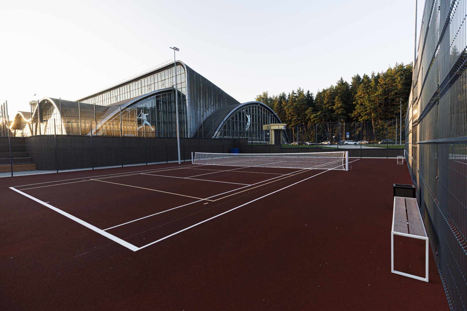 Универсальные площадки