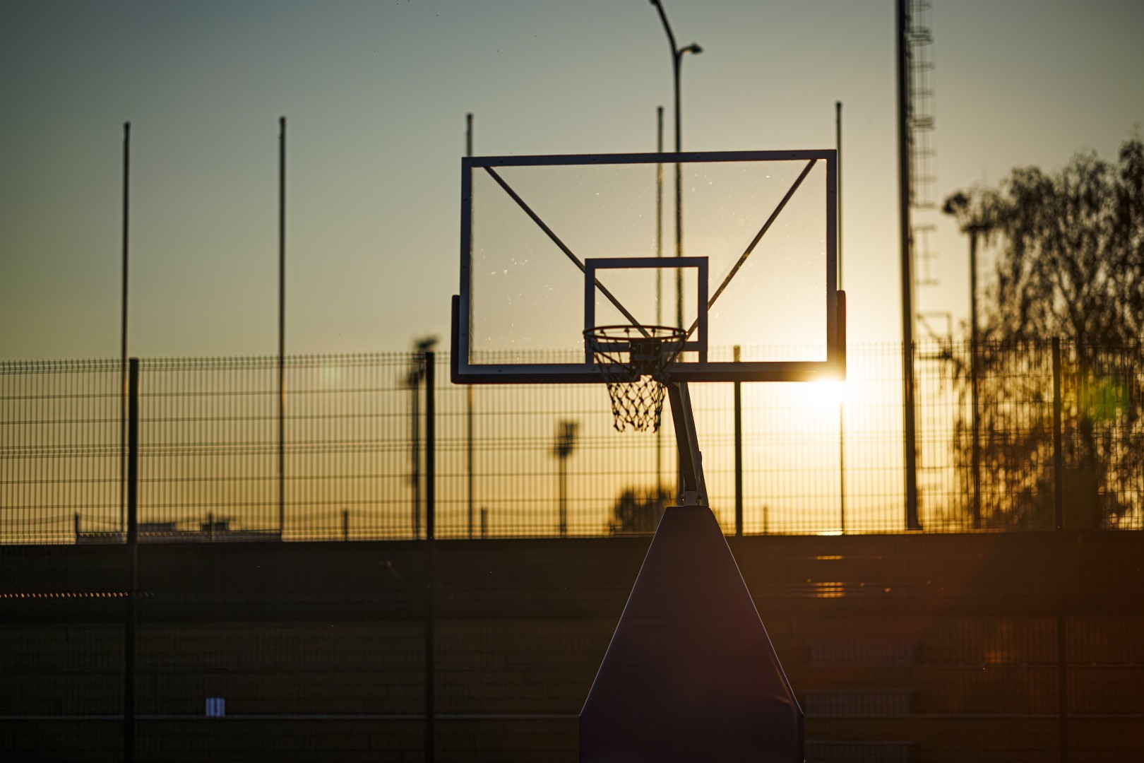 Универсальные площадки