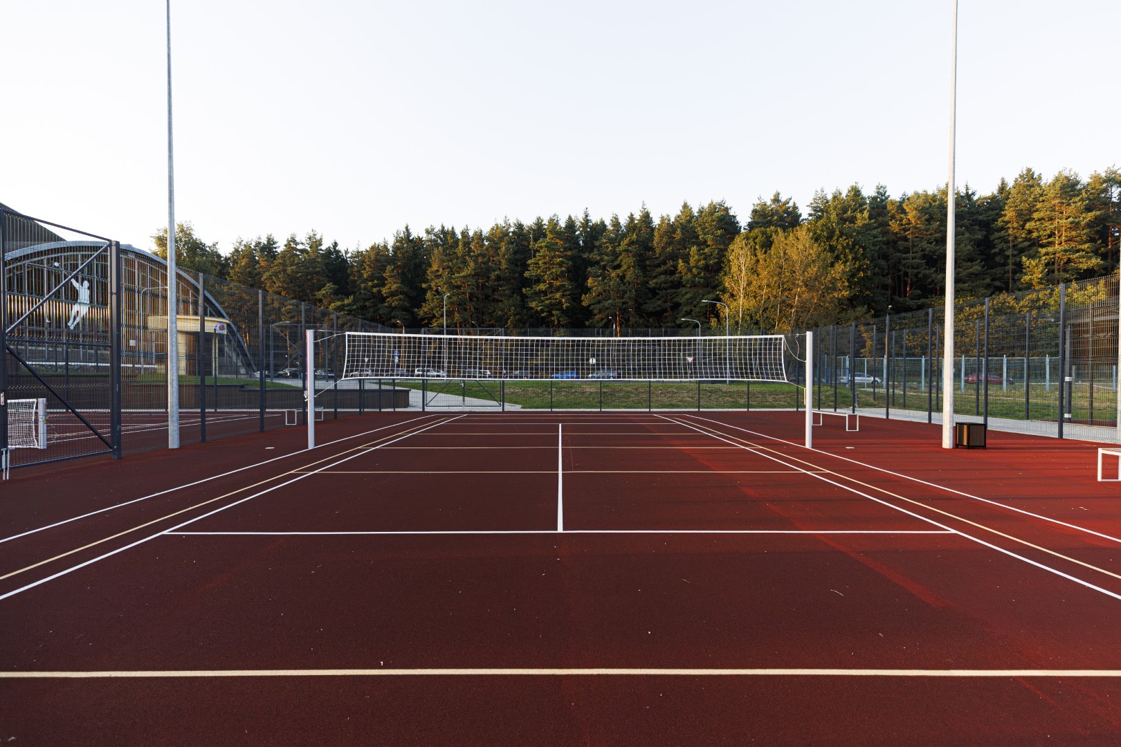 Универсальные площадки