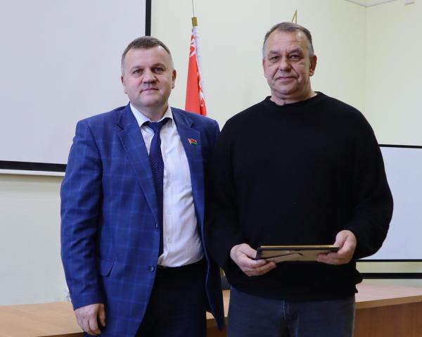 В РЦОП по легкой атлетике прошло торжественное собрание, посвященное Дню работников физической культуры и спорта