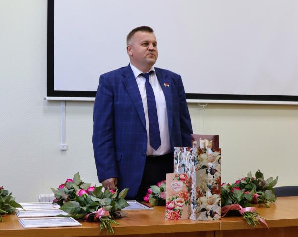 В РЦОП по легкой атлетике прошло торжественное собрание, посвященное Дню работников физической культуры и спорта