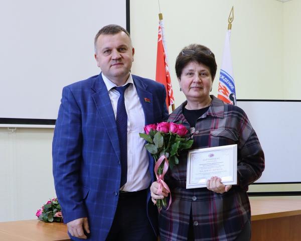 В РЦОП по легкой атлетике прошло торжественное собрание, посвященное Дню работников физической культуры и спорта