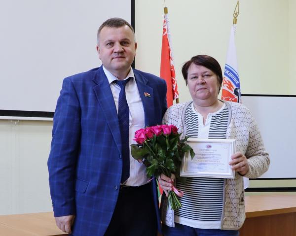 В РЦОП по легкой атлетике прошло торжественное собрание, посвященное Дню работников физической культуры и спорта